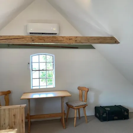 Jungshoved Præstegård