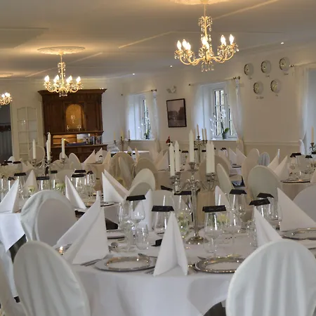 Jungshoved Praestegard Bed & Breakfast 3*