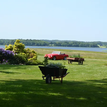 Jungshoved Praestegard Bed & Breakfast 3*