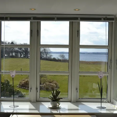 Jungshoved Præstegård Bed & Breakfast