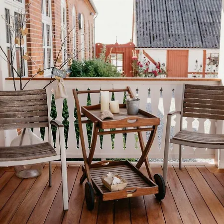 Bed & Breakfast Jungshoved Præstegård 3*