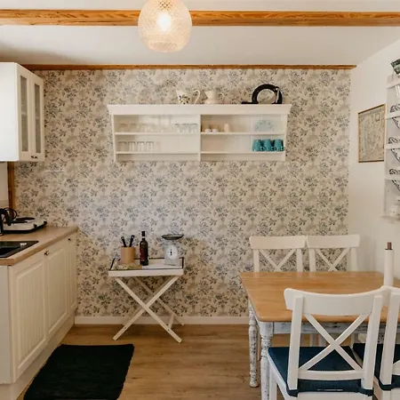 Jungshoved Praestegard Bed & Breakfast