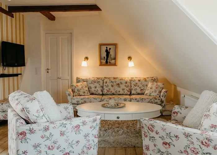 荣主教区长住宿加早餐旅馆 住宿加早餐酒店 Præstø